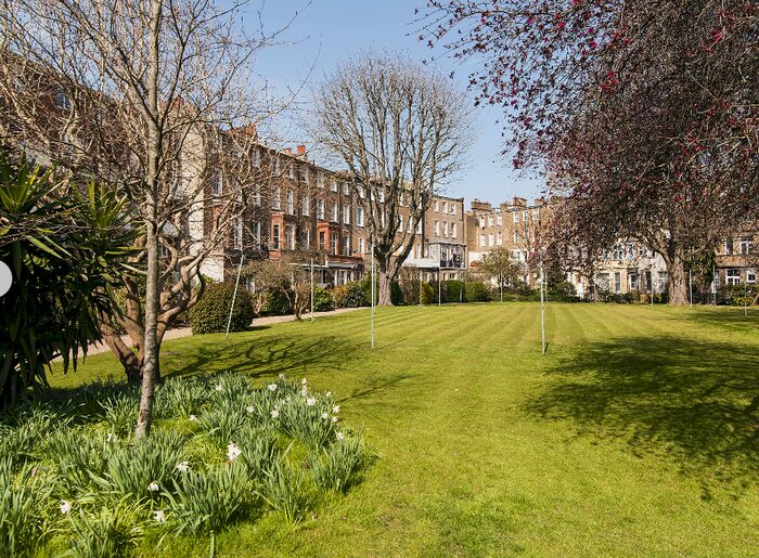 Studio To Rent In Philbeach Gardens, Earls Court, London, SW5
