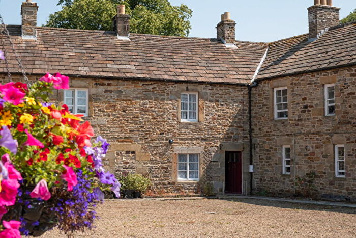 3 Bedroom Cottage For Sale In The Square, Blanchland, DH8