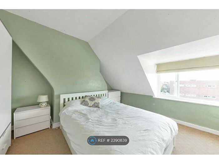1 Bedroom Flat To Rent In Old North Road, Royston, SG8