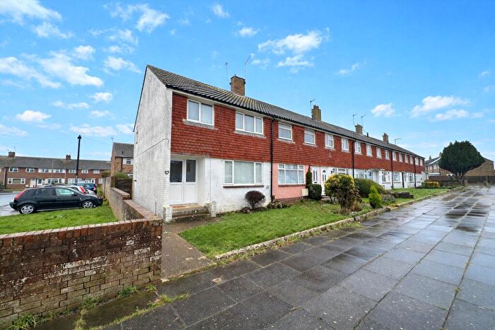 3 Bedroom End Of Terrace House For Sale In Iden Street, Eastbourne, East Sussex, BN22