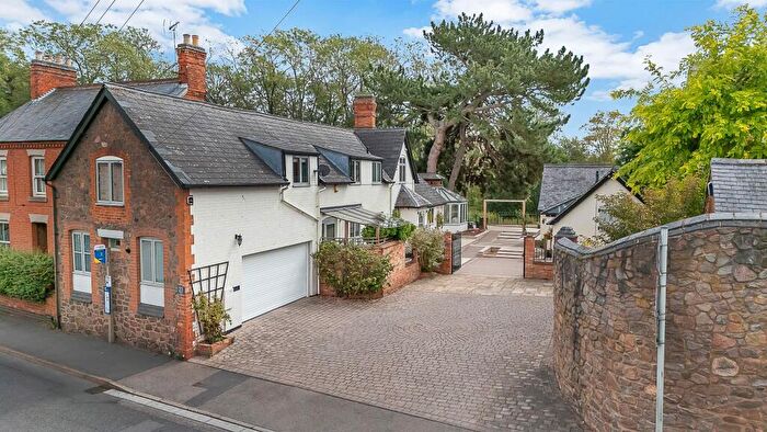 5 Bedroom Detached House For Sale In The Hunting Stables & Hay Loft, Soar Road Quorn, LE12