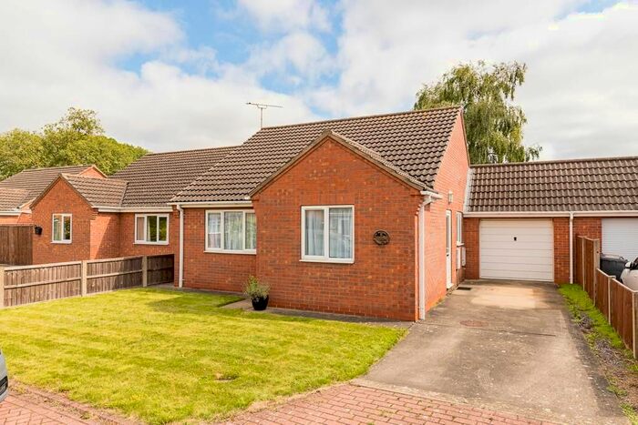 2 Bedroom Detached Bungalow For Sale In The Millfield, Hibaldstow, Brigg, DN20