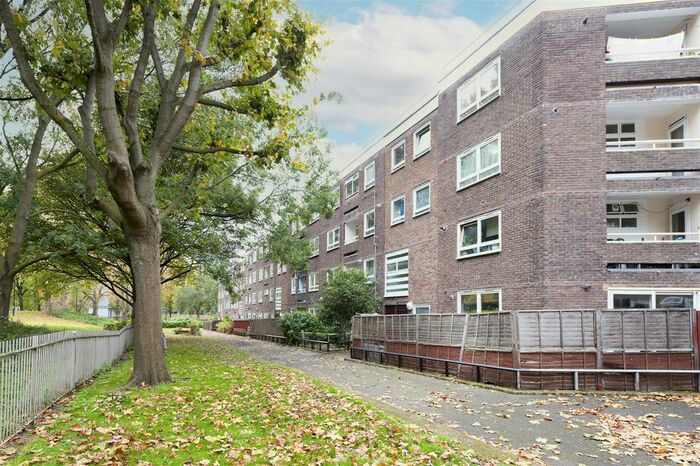 2 Bedroom Flat To Rent In Bourne Terrace, London, W2