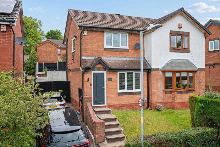 2 Bedroom Semi-Detached House For Sale In Burnmoor Road, Bolton, BL2