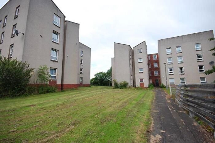 2 Bedroom Flat To Rent In Kingsknowe Court, Edinburgh, EH14