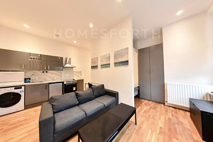 Studio To Rent In Dartmouth Road, Willesden Green, NW2