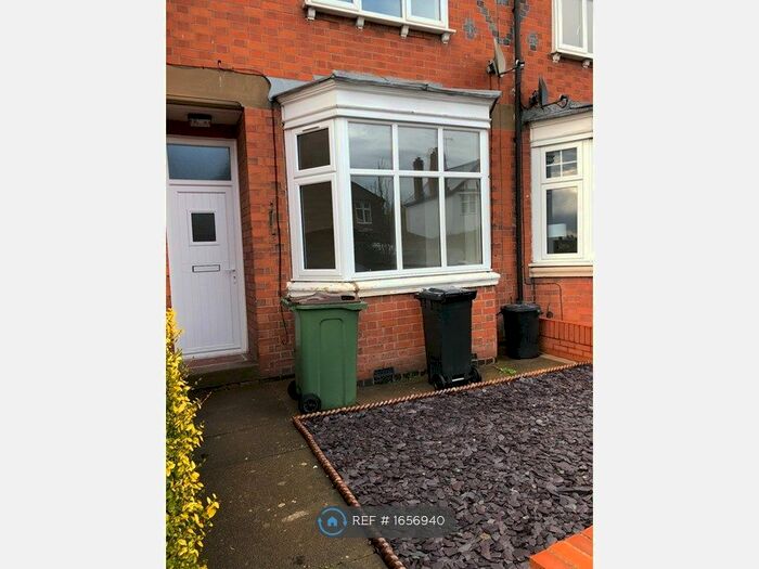 3 Bedroom End Of Terrace House To Rent In Stoughton Road, Leicester, LE2