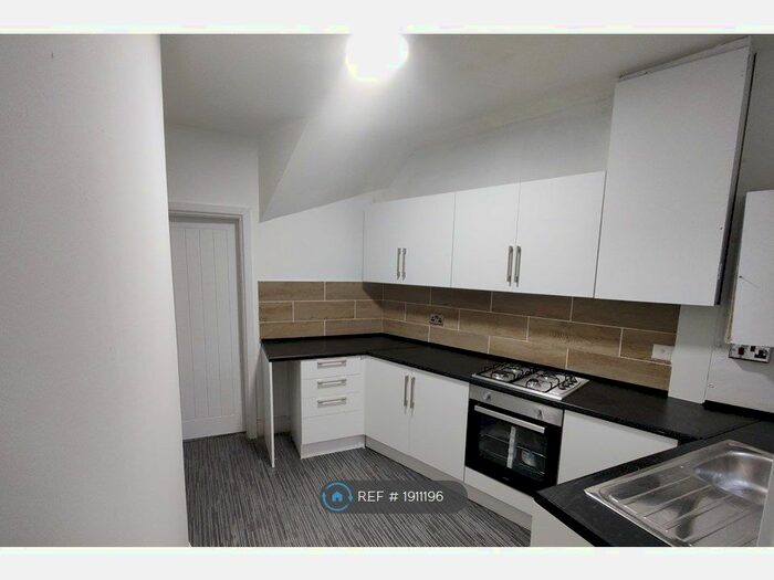 4 Bedroom Terraced House To Rent In St. John Street, Bacup, OL13