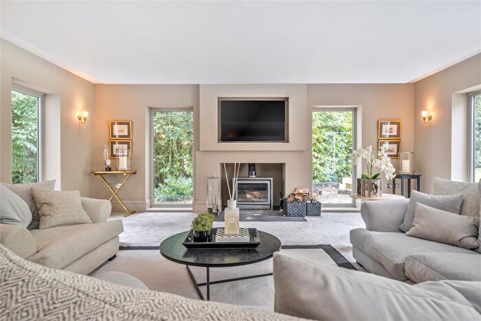 5 Bedroom Detached House For Sale In Ninhams Wood, Keston Park, BR6