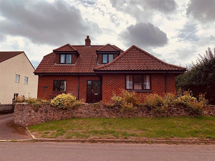 3 Bedroom Detached Bungalow For Sale In High Street, Spaxton, Bridgwater, TA5