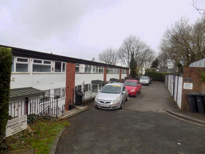2 Bedroom Flat To Rent In View Drive, Dudley, DY2