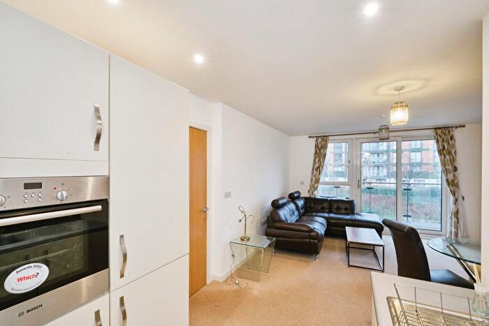 1 Bedroom Flat For Sale In Mason Way, Birmingham, West Midlands, B15