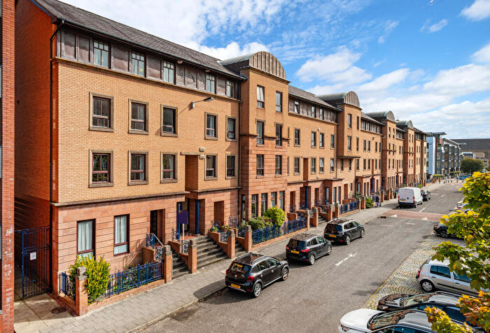 3 Bedroom Flat For Sale In Cumberland Street, Glasgow, G5