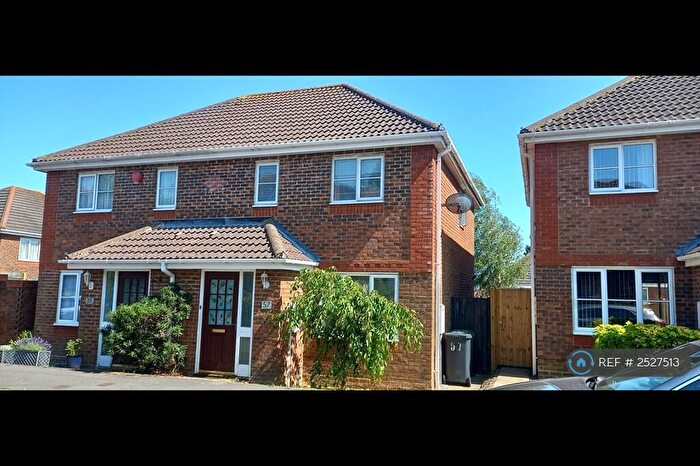 3 Bedroom Semi-Detached House To Rent In Beaulieu Drive, Pevensey, BN24
