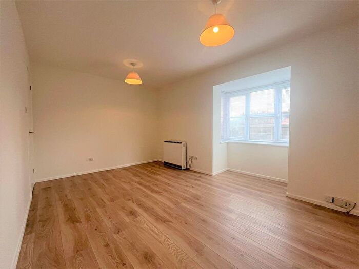 Studio To Rent In Clarkes Drive, Uxbridge, Middlesex, UB8