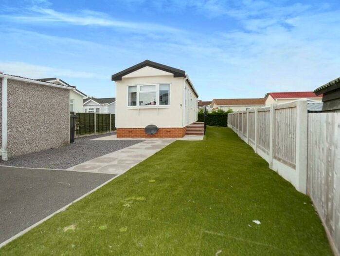 2 Bedroom Park Home For Sale In Empire Way, Gretna, DG16