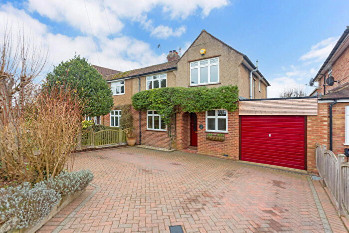 4 Bedroom Semi-Detached House For Sale In Manor Road, Wheathampstead, AL4