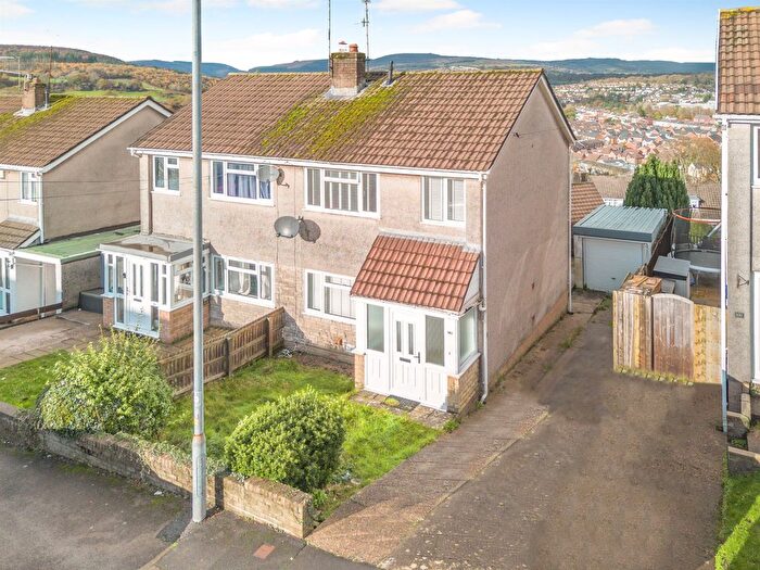 3 Bedroom Semi-Detached House For Sale In Laurel Road, Bassaleg, Newport, NP10