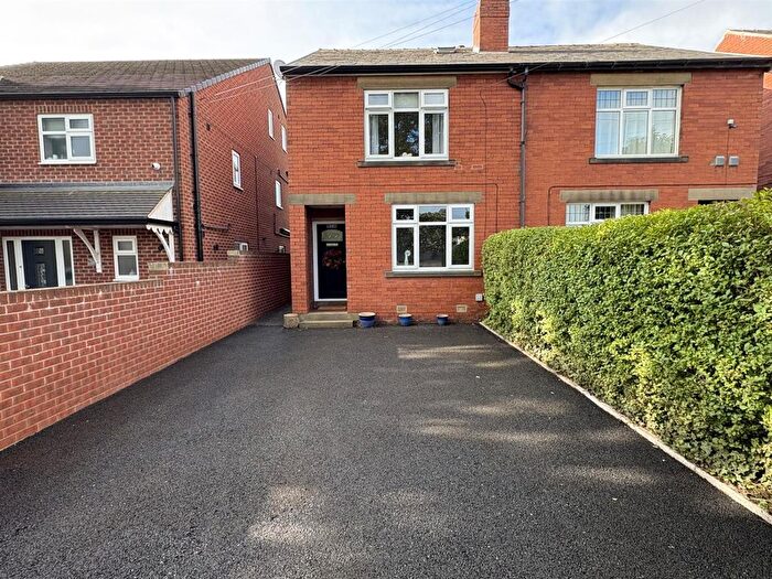4 Bedroom Semi Detached House For Sale In Halifax Road, Hartshead Moor, Cleckheaton, BD19