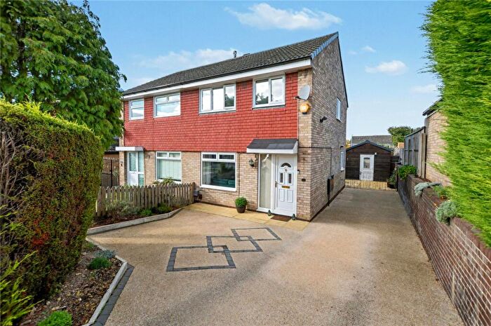 3 Bedroom Semi Detached House For Sale In Haigh Side Close, Rothwell, Leeds, West Yorkshire, LS26