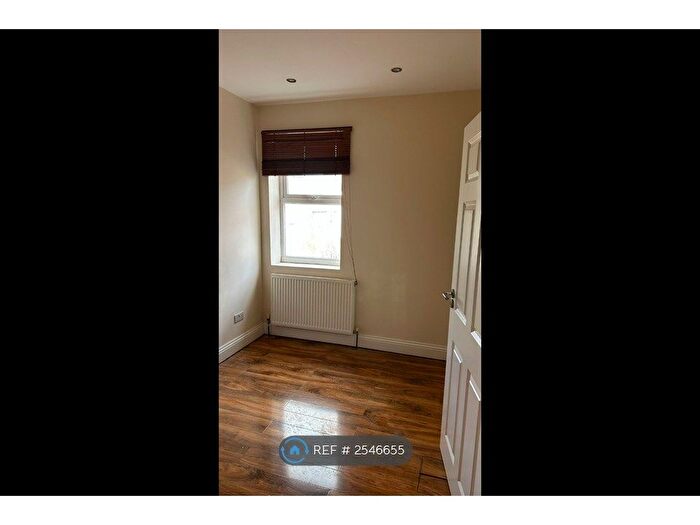 1 Bedroom Flat To Rent In Langthorne Road, London, E11