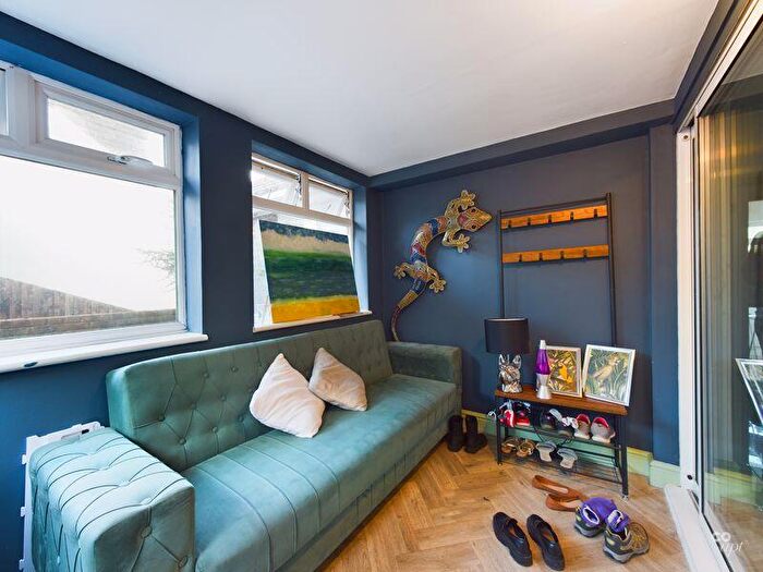 1 Bedroom Detached House To Rent In Plymouth Avenue, Brighton, BN2