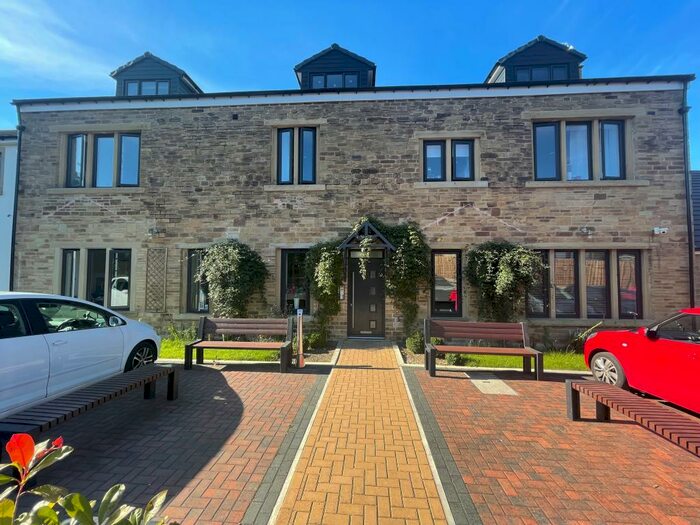 1 Bedroom Property To Rent In Hollin Wood Close, Shipley, BD18