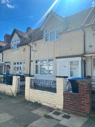 3 Bedroom Terraced House To Rent In Chichester Road, London, N9