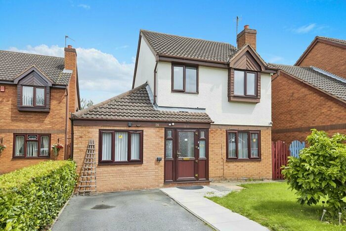 3 Bedroom House To Rent In Tregony Way, Stenson Fields, DE24