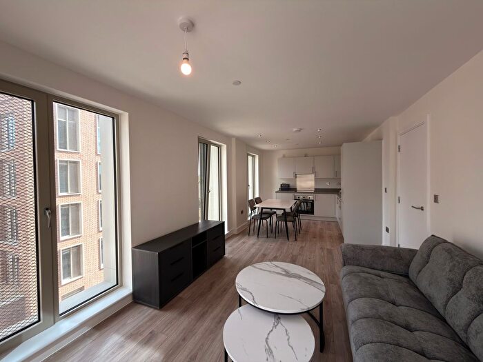 2 Bedroom Flat To Rent In Bristol Street, Birmingham, B5