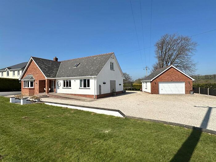5 Bedroom Detached Bungalow For Sale In Ffostrasol, Llandysul, SA44