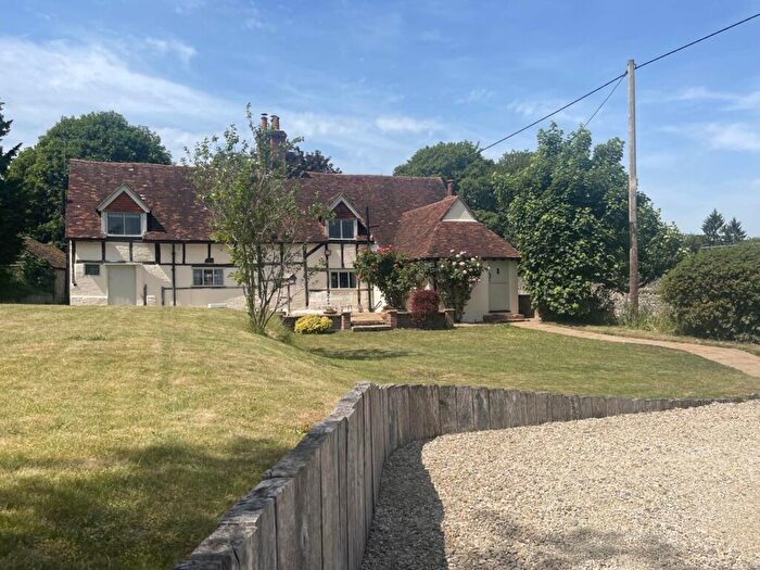 4 Bedroom Detached House For Sale In Moulsford, Oxfordshire - Walk To Village Green, Pub/ Restaurant, Moulsford & Cranford Schools, OX10