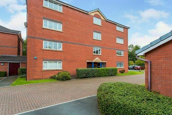 2 Bedroom Flat To Rent In Mountbatten Close, Ashton-On-Ribble, Preston, PR2