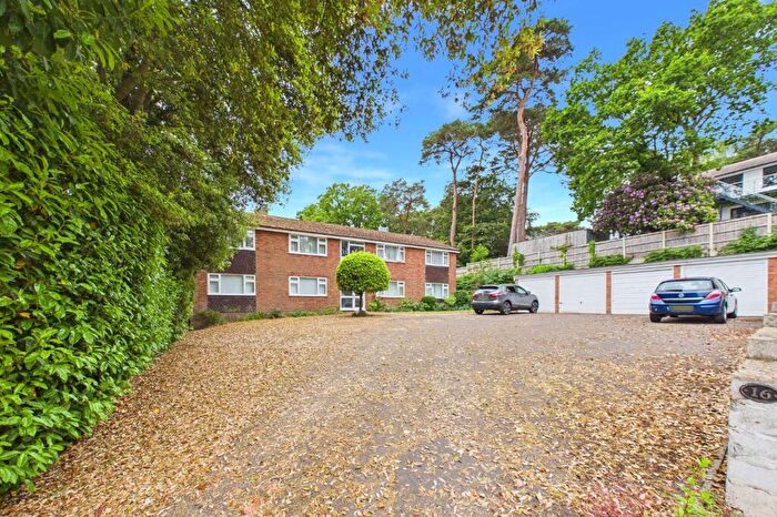2 Bedroom Apartment For Sale In Cotton Close, Broadstone, Dorset, BH18