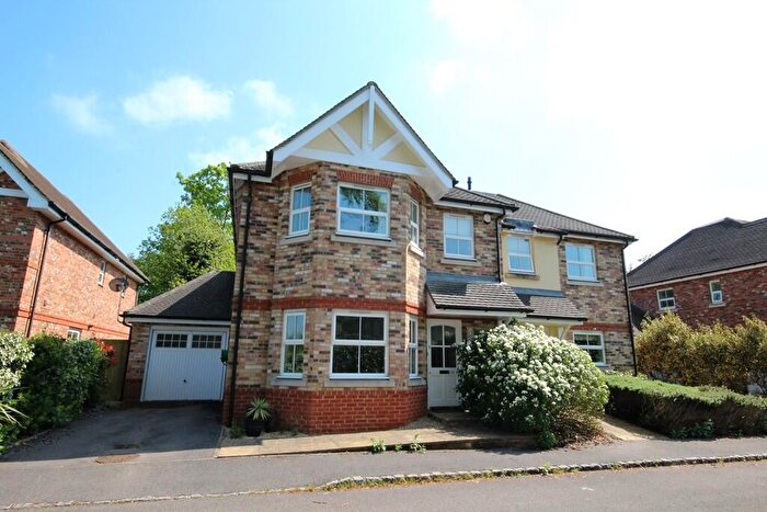 3 Bedroom Semi-Detached House To Rent In Russett Gardens, Ruscombe, Reading, Berkshire, RG10