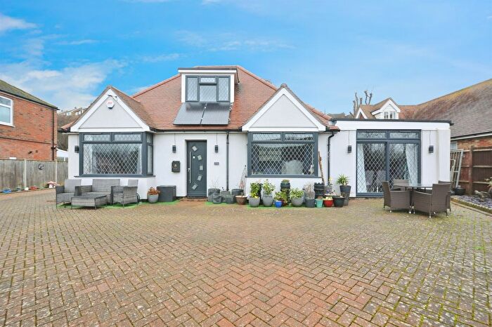 3 Bedroom Bungalow For Sale In Bexhill Road, St. Leonards-On-Sea, TN38