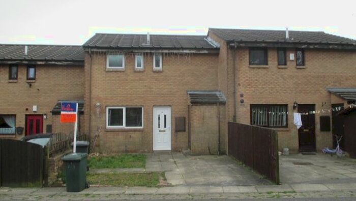 2 Bedroom Town House To Rent In Holborn Court, Low Moor, Bradford, BD12