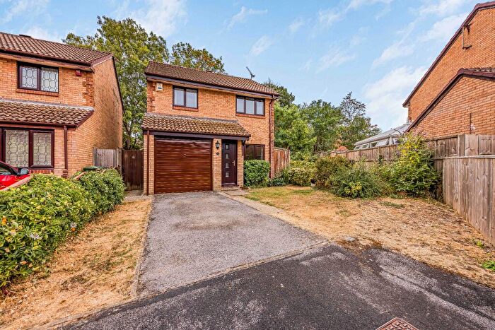 3 Bedroom Detached House For Sale In West End, Southampton, SO18
