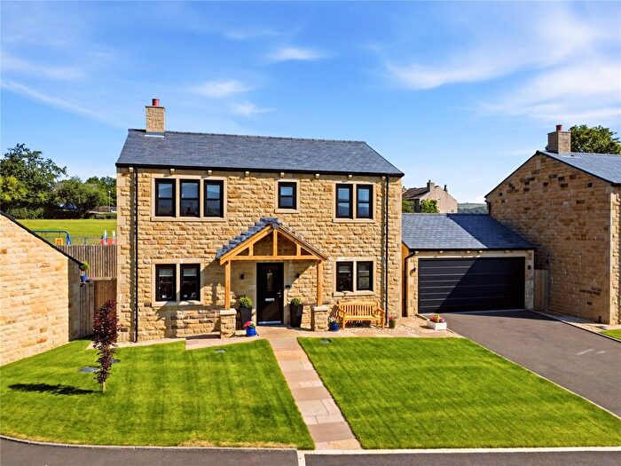 4 Bedroom Country House For Sale In Chapel Grove, Laneshawbridge, Colne, Lancashire, BB8