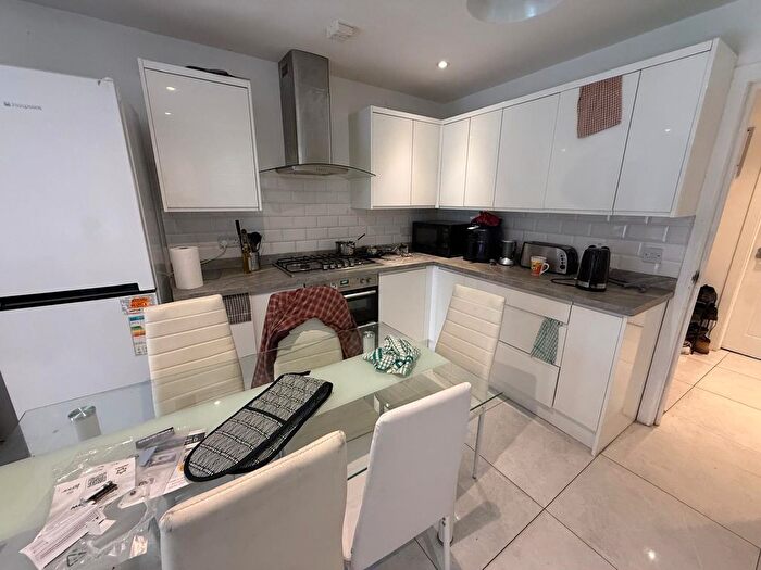 5 Bedroom Property To Rent In London Road, Oxford, OX3