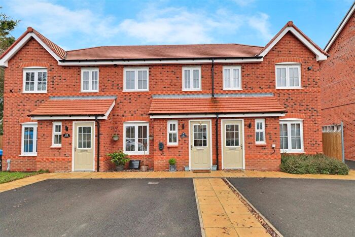 3 Bedroom Mews For Sale In Wren Drive, Crewe, CW1