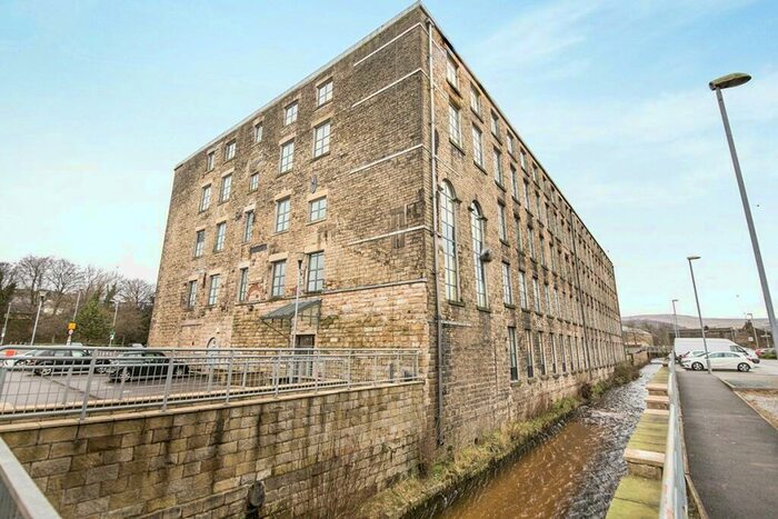 2 Bedroom Apartment To Rent In Glossop Brook Road, Glossop, Derbyshire, SK13