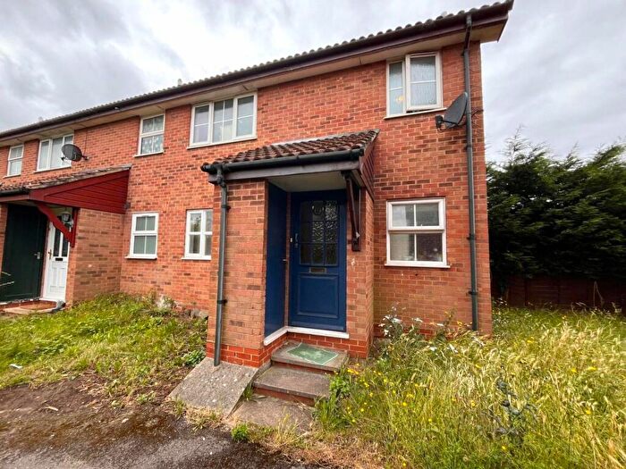 1 Bedroom Maisonette To Rent In Peak Road, Guildford, Surrey, GU2