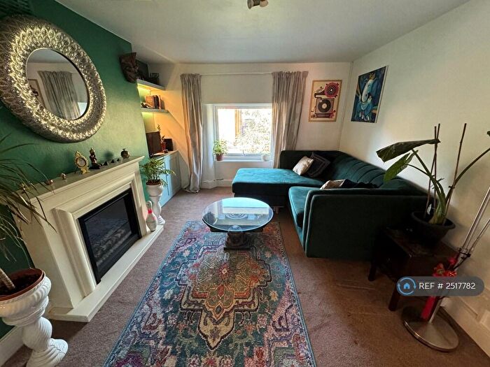 2 Bedroom Flat To Rent In Dartmouth Road, London, SE23