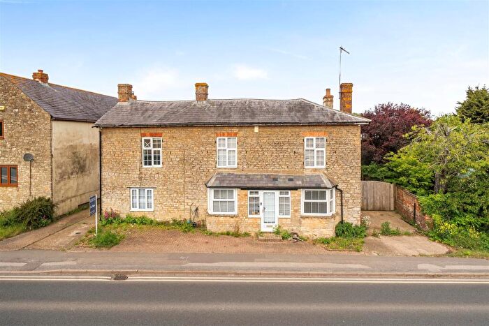 3 Bedroom Detached House For Sale In Watling Street, Potterspury, NN12