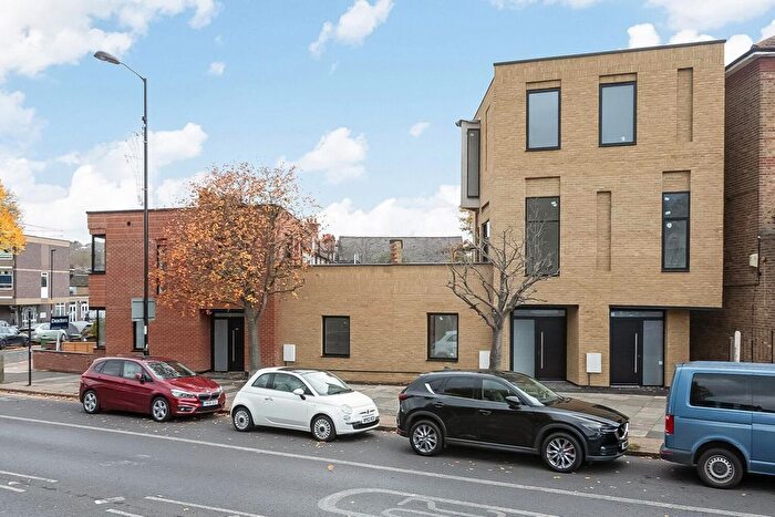 1 Bedroom Flat For Sale In Ackroyd Road, London, SE23