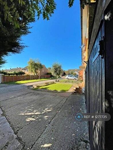 4 Bedroom Semi-Detached House To Rent In The Ridgeway, Marlow, SL7