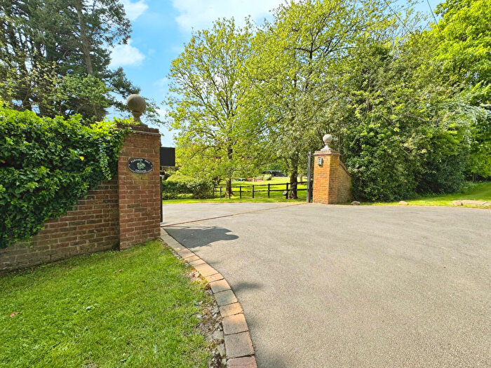 5 Bedroom Detached House For Sale In Ullenhall Lane, Over Acres With Stables, Swimming Pool, B95