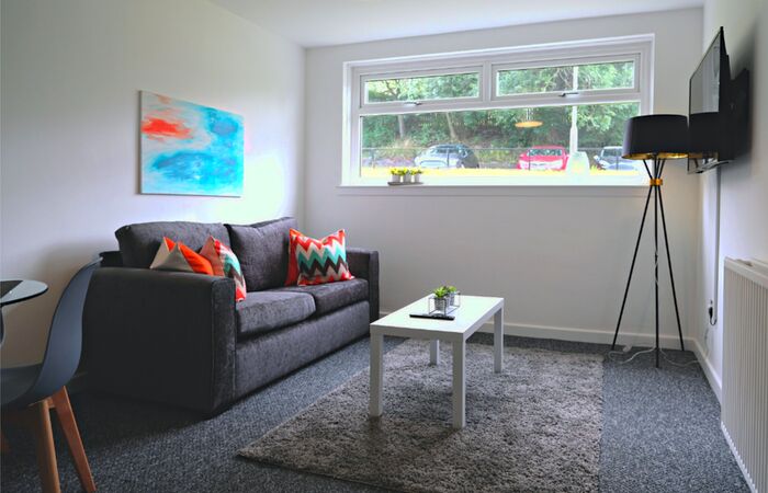 3 Bedroom Flat To Rent In Arran Terrace, Glasgow, G73