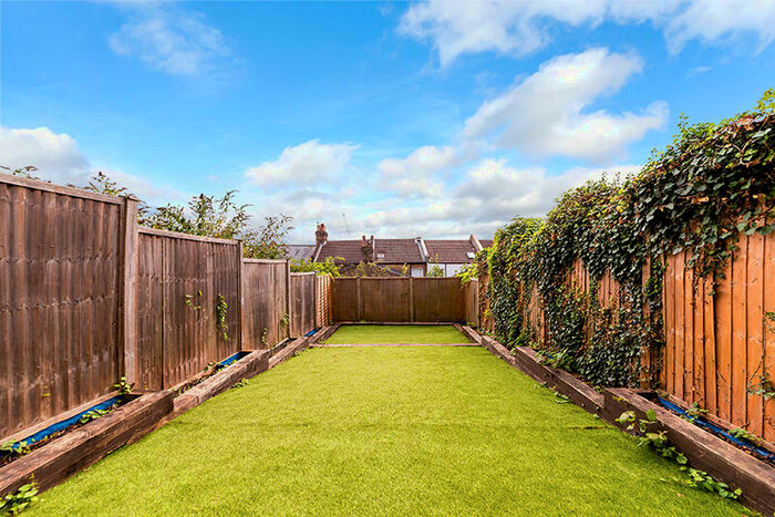 5 Bedroom House To Rent In Harberton Road, London, N19